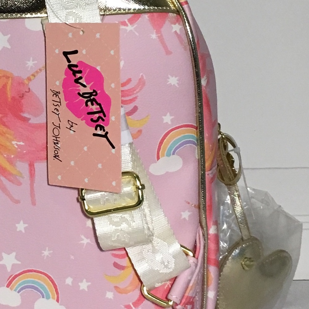 NWT Betsey Johnson Medium Pink Heart Backpack - Picture 8 of 8